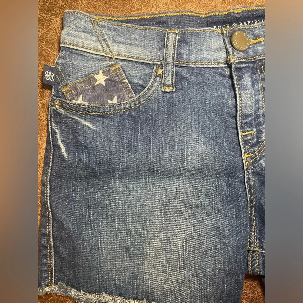 Rock & Republic Hula American Flag 4” Denim Shorts size 2 - Picture 3 of 8
